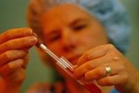 国内试管助孕多少钱？国内有能做第四代试管婴儿的三甲医院吗？